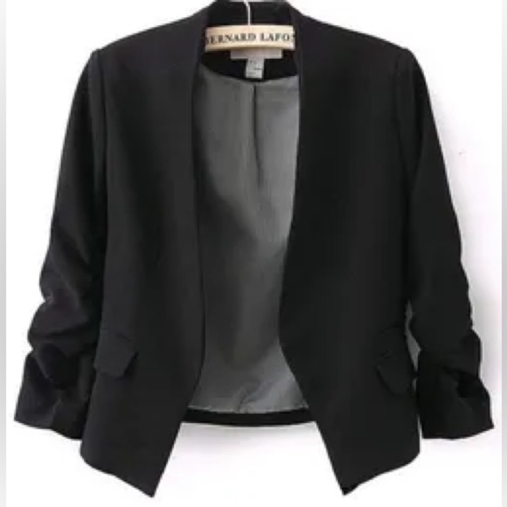H&M Black Cropped Slim Fit Blazer, US XS or 0/2 Petite